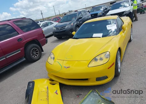 2007 Chevrolet Corvette из США, поврежденный, VIN 1G1YY25U175135898